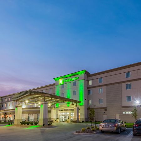 Holiday Inn Salina By Ihg Buitenkant foto