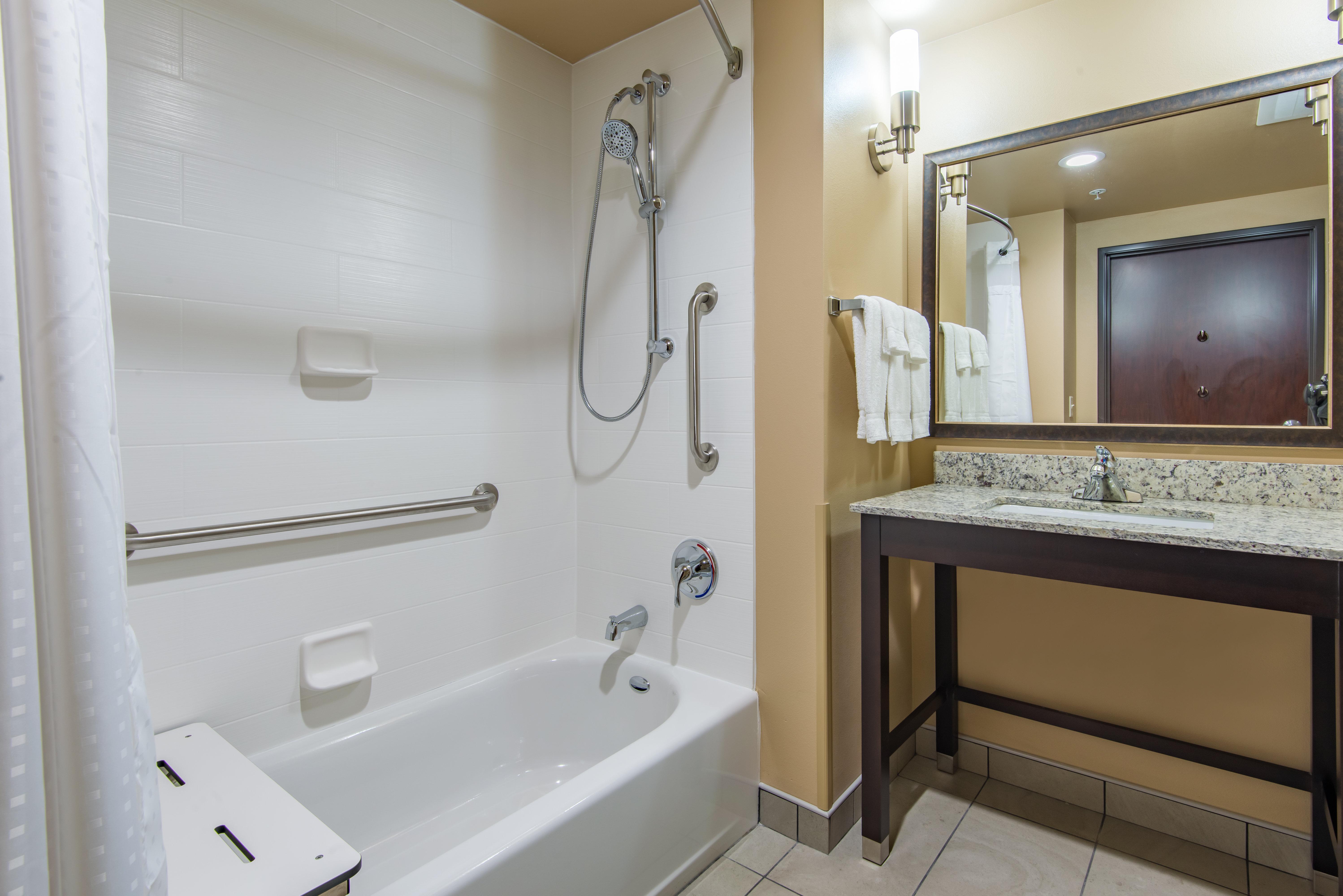 Holiday Inn Salina By Ihg Buitenkant foto